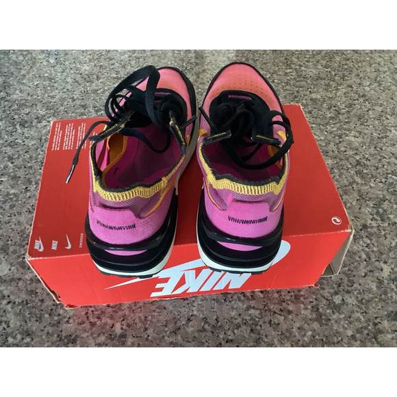 Nike Women’s Nike Waffle One Size 5.5 Color: Fuchsia / Gold - Picture 6 of 11